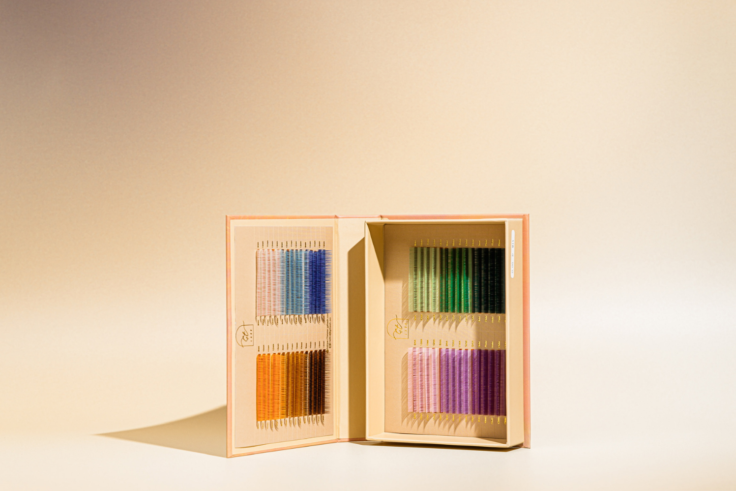 GT Lash Co Colored Lash Extensions available in classic and volume lash extensions, featuring 7 vibrant shades with ultra-soft, matte-finish to elevate any lash extension set.