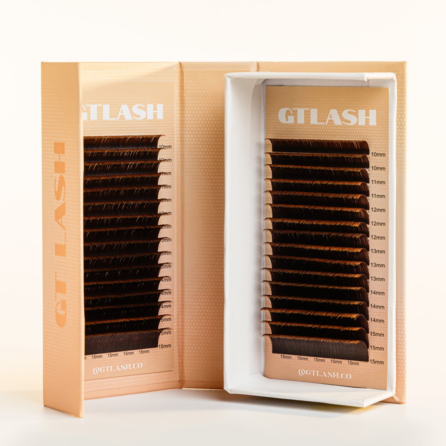 GT Lash Co Brown Ellipse .15 Classic Lash Extensions — dual-tray display showing warm brown flat lashes in mixed lengths.