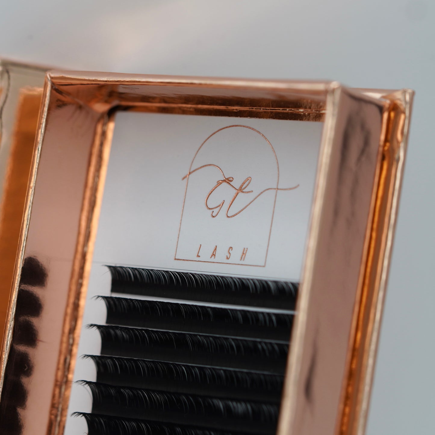 GT Lash Co cashmere volume lash extensions tray — ultra soft fibers for handmaking fans and premium professional eyelash extension sets