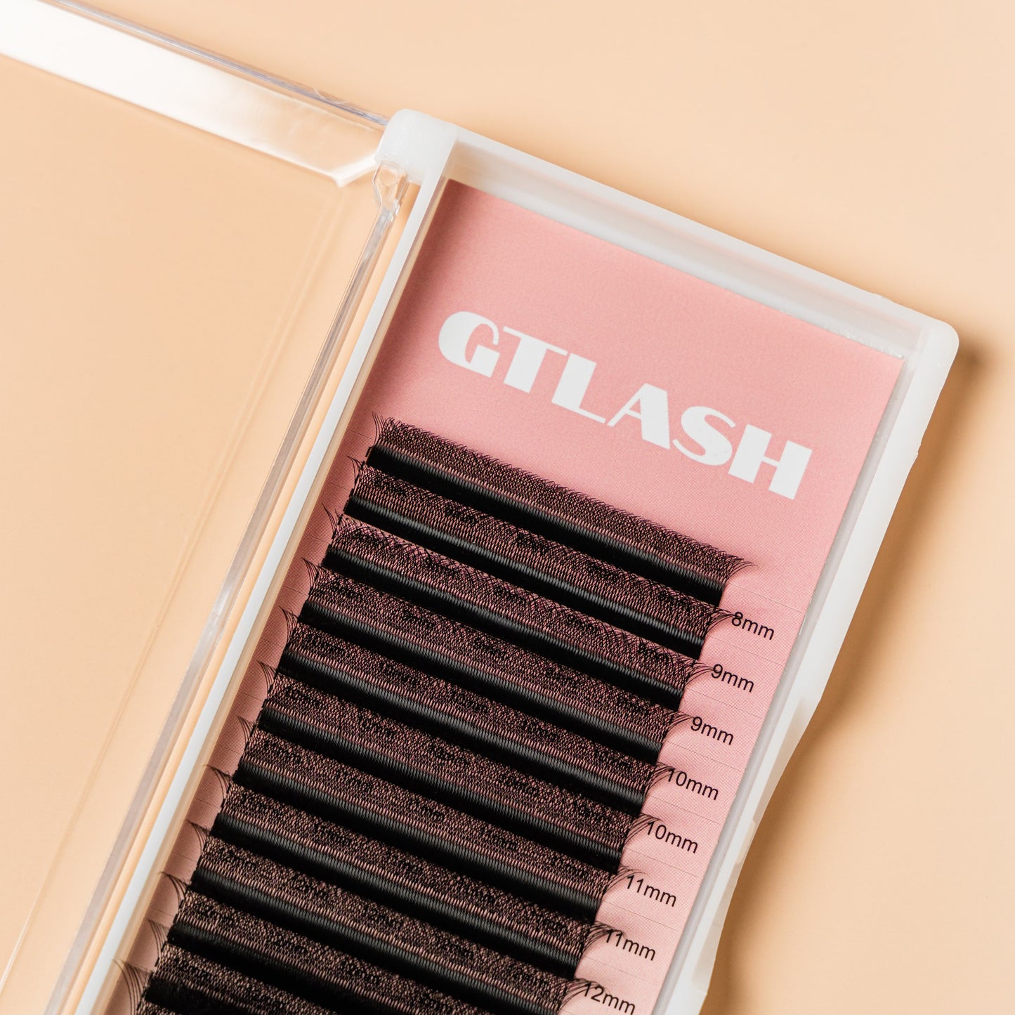GT Lash Co 3D W Lashes — lightweight 3D W premade fans for fast, airy, textured volume lash sets.
