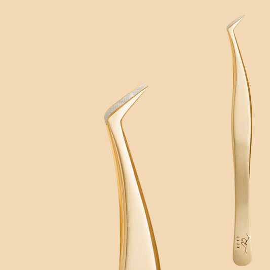 GT Lash Co T3 75° Tweezer with Slim Boot Fiber Tip – designed for creating volume fans with precise grip, clean pickup, and perfect fan bases. A must‑have lash extension tool for pro artists who value control and consistency.
