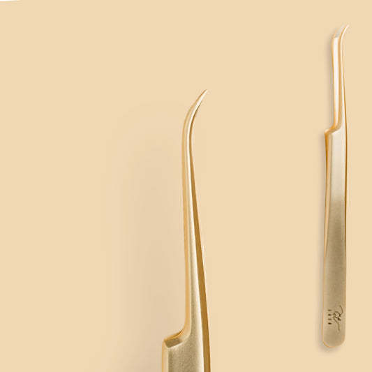Close-up of GT Lash Co’s T2 Mini Crane Tweezer featuring precision fiber tip for easy pickup, smooth fan placement, and steady control during classic or volume lash extension sets.